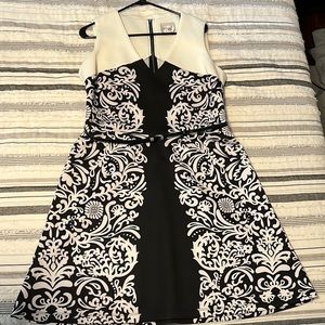 Beige by eci cocktail dress with belt